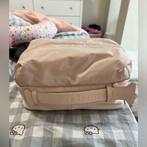 Rare Beauty Puff Toiletry nude/pink